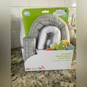 Munchkin Gray Xtraguard Head Support & Strap Covers